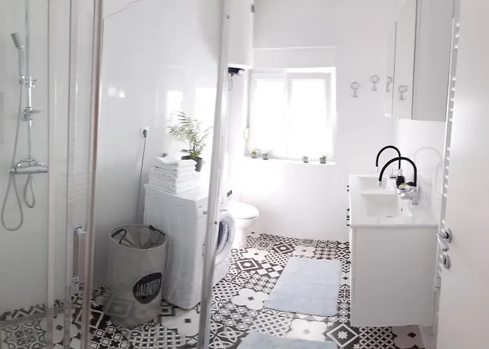 Appartement Lili In Pet Friendly, Free Parking
