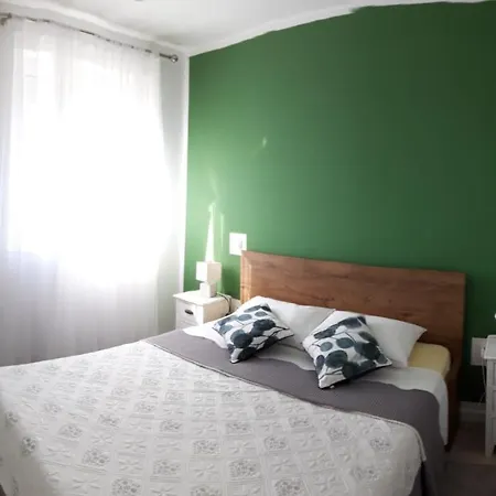 Apartment Lili In Pet Friendly, Free Parking Zadar