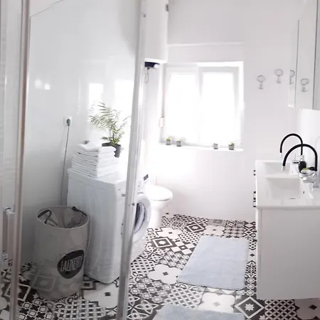 Apartment Lili In Pet Friendly, Free Parking