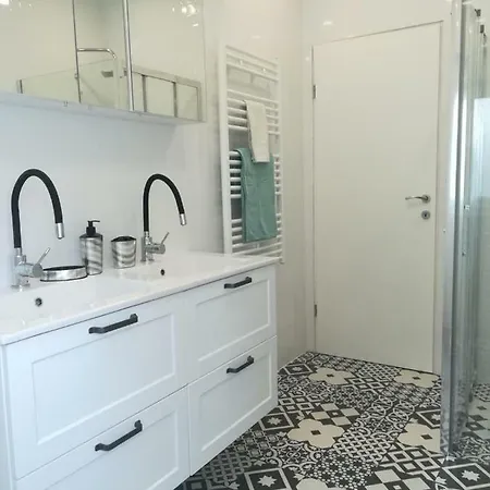 Apartment Lili In Pet Friendly, Free Parking