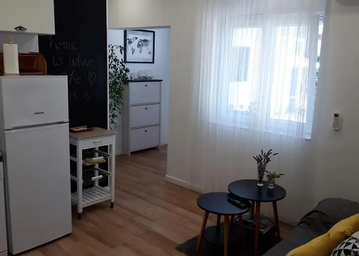 Lili In Pet Friendly, Free Parking Lägenhet